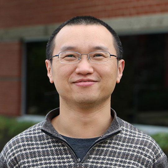 Headshot of Wenhua Peng